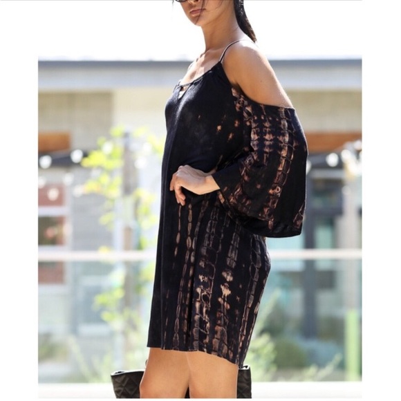 Misty Pearl - Picture 2 of 3